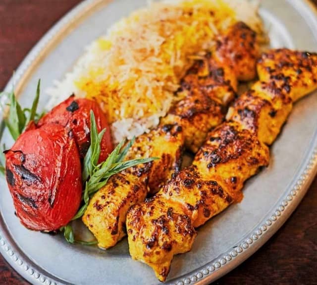 جوجه کباب زعفرانی