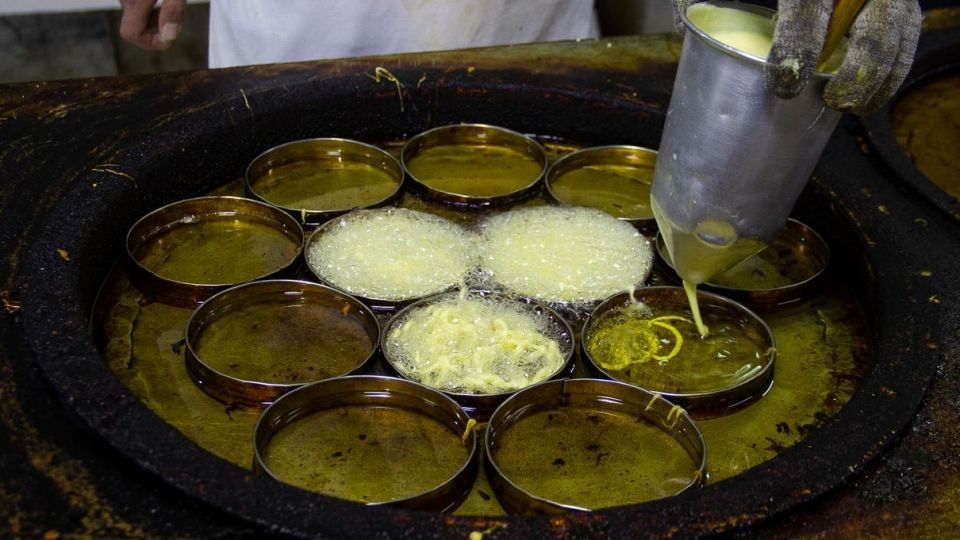 مواد لازم شیرینی زولبیا مواد لازم شیرینی زولبیا