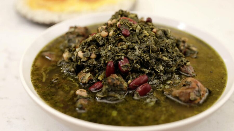 روغن انداختن قورمه سبزی