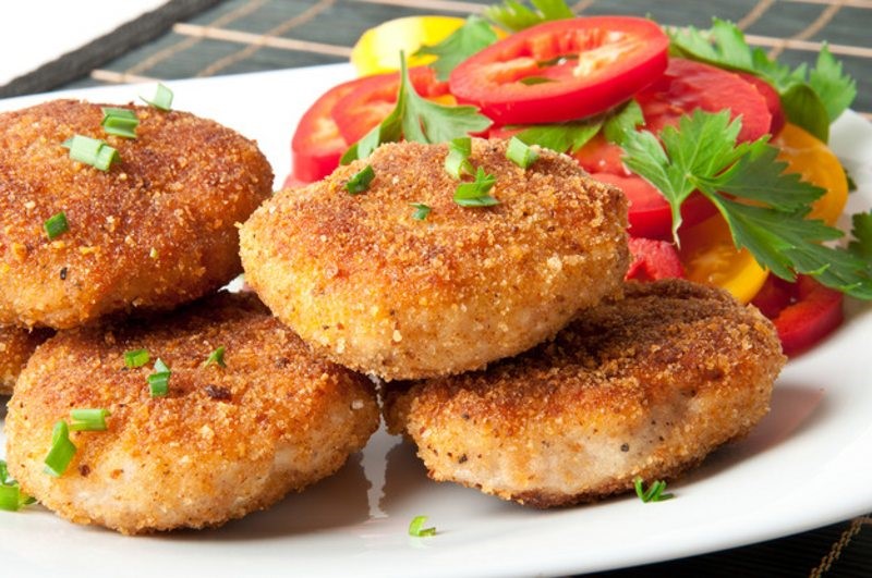 طرز تهیه کتلت سیب زمینی رژیمی