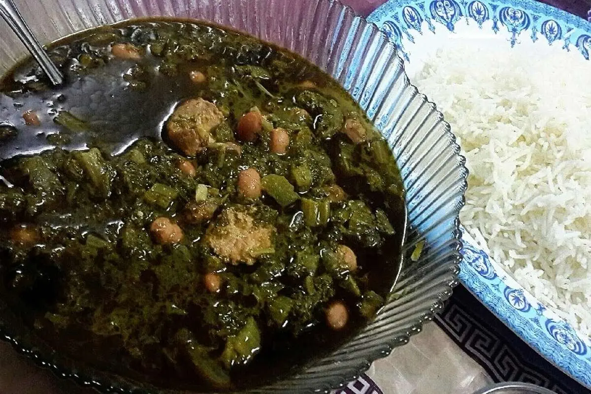 خورشت کرفس با گوشت و لوبیا