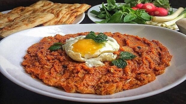 طرز تهیه میرزا قاسمی اصیل گیلانی - ایرانی فود