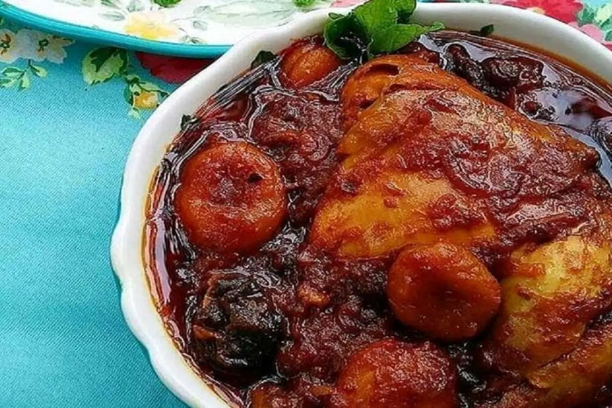 مرغ و آلو با رب انار