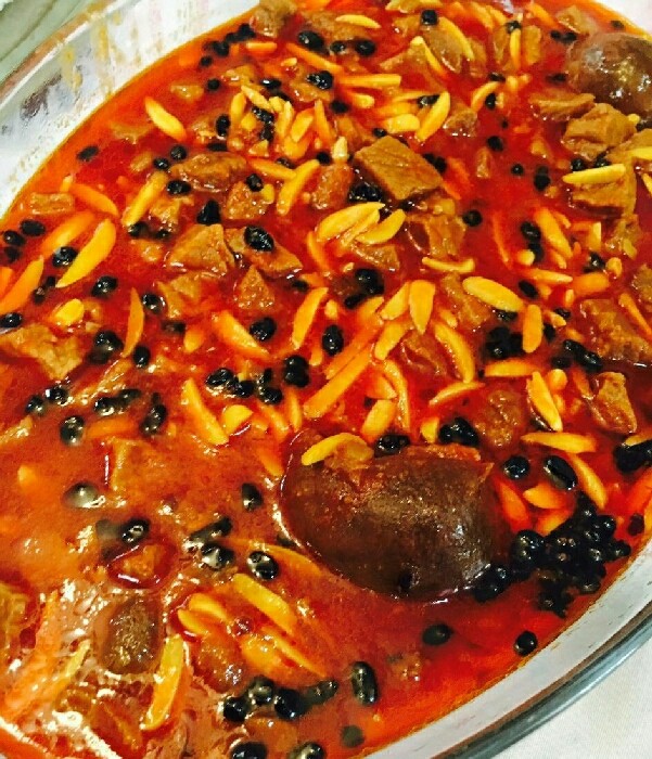 مواد لازم خورشت خلال بادام برای 4 نفر