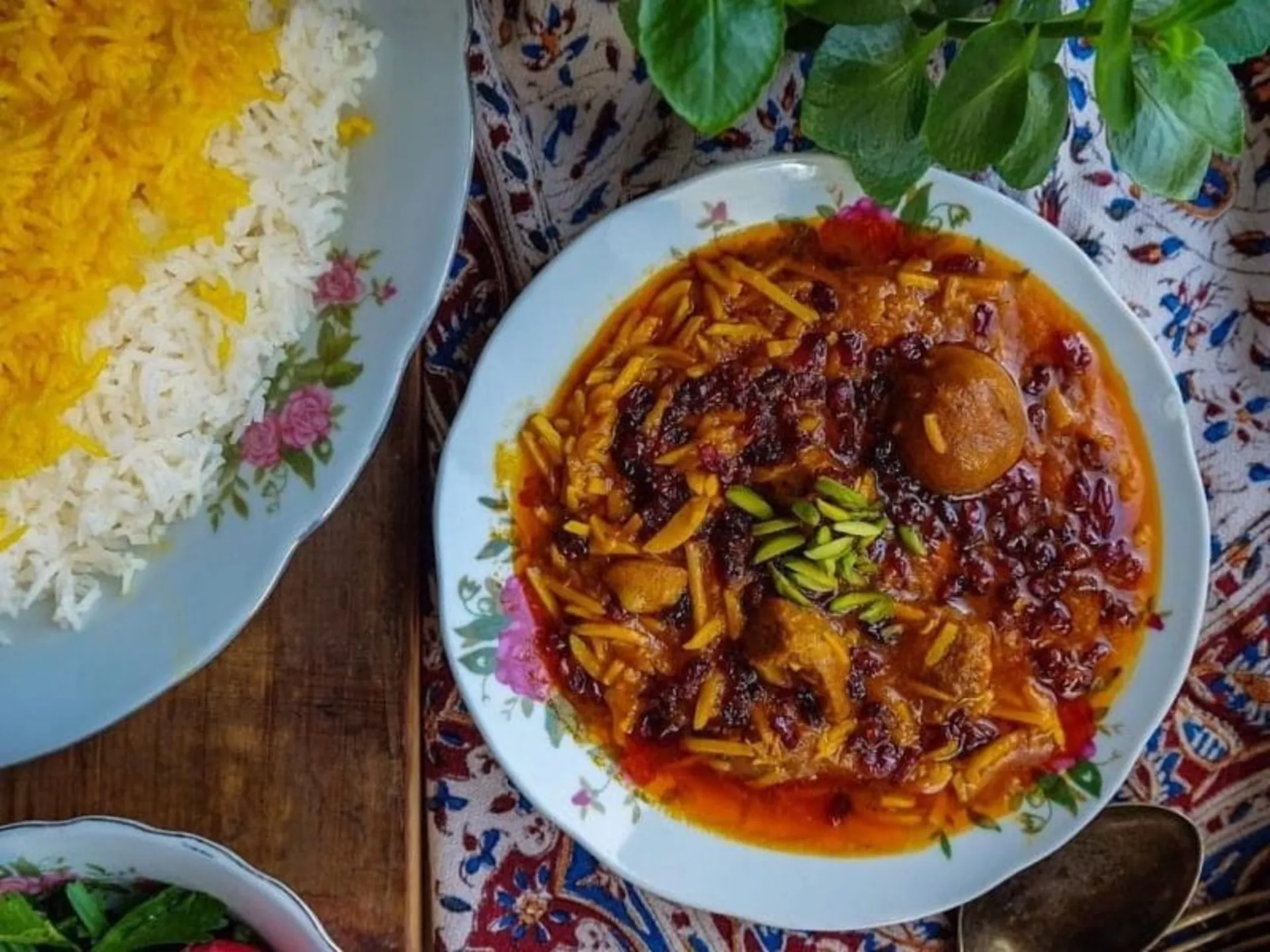  خورشت خلال با زرشک قرمز