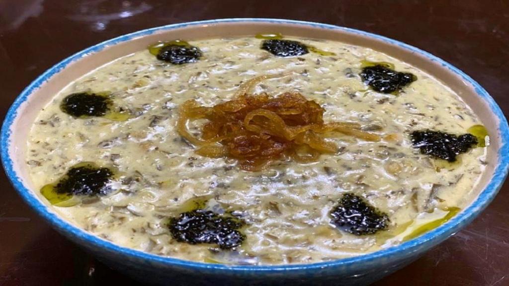 طرز تهیه آش ماست تبریز بدون گوشت