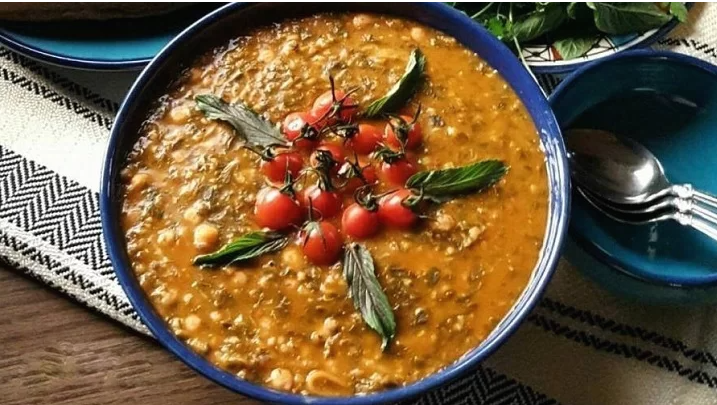 آش گوجه فرنگی تبریزی