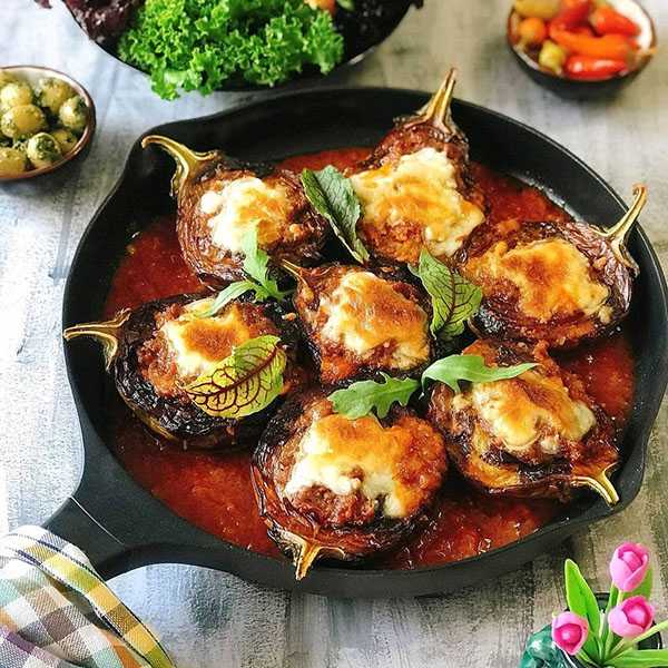 طرز تهیه دلمه بادمجان شکم پر با پنیر پیتزا