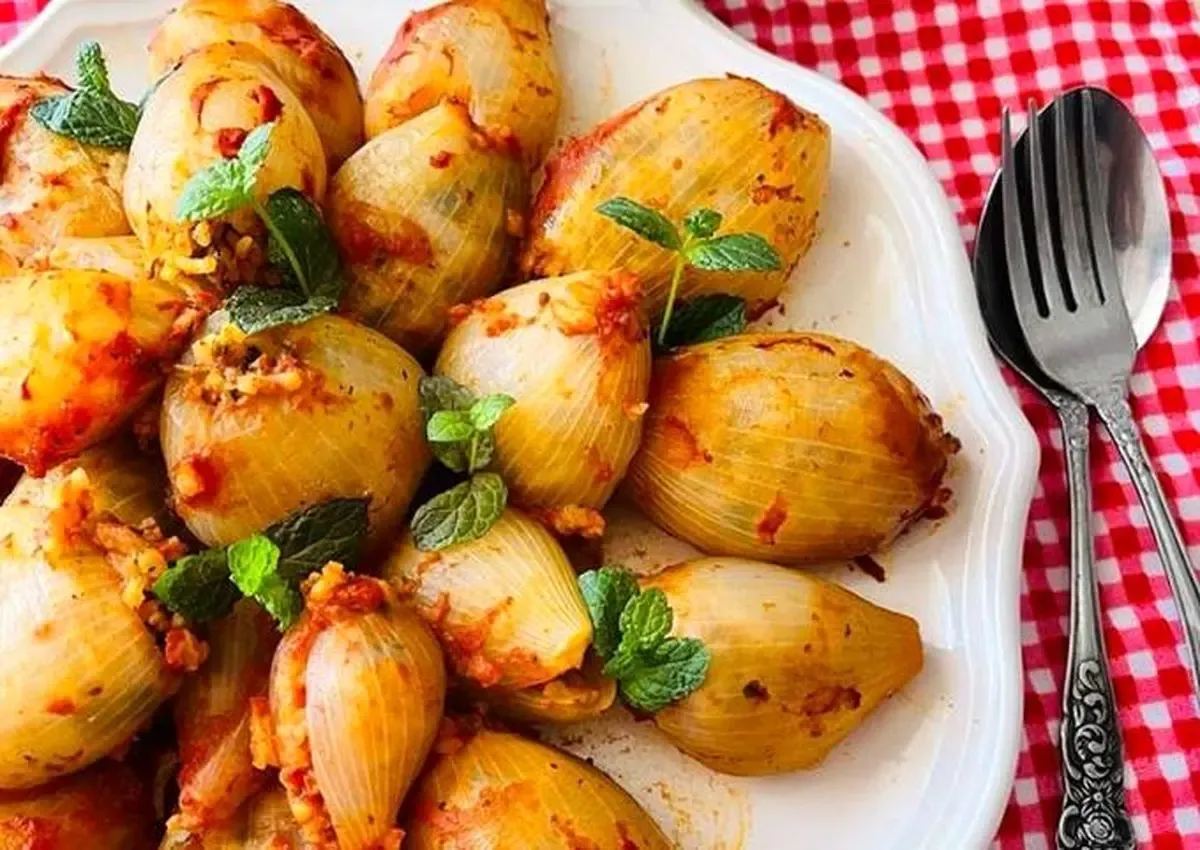 دلمه پیاز با مرغ