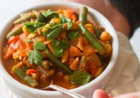 طرز تهیه خوراک لوبیا سبز بدون گوشت 