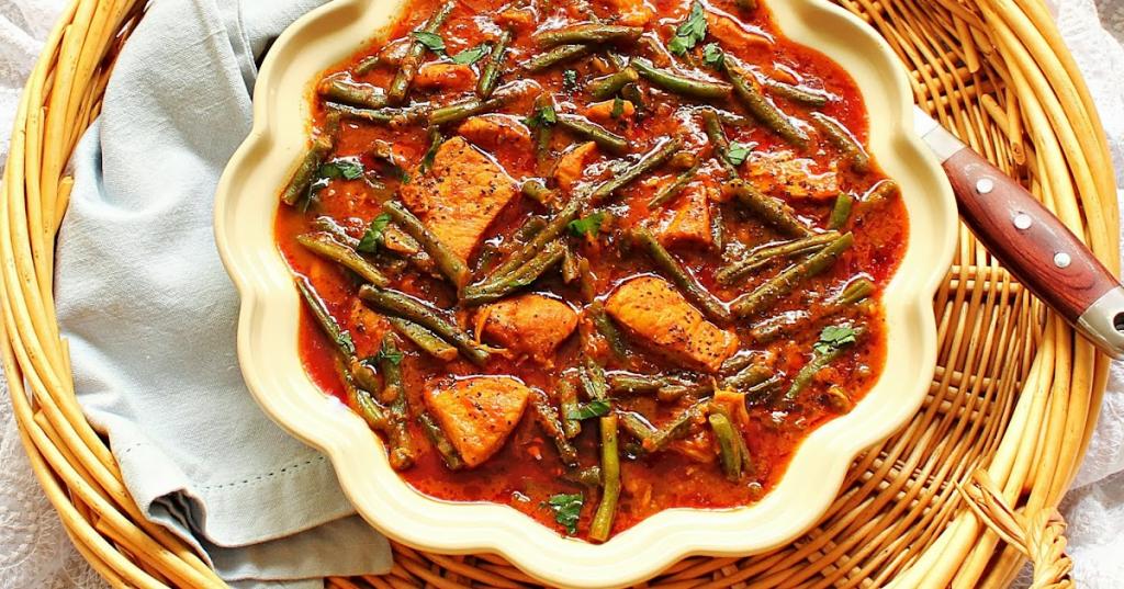 خوراک لوبیا سبز با مرغ