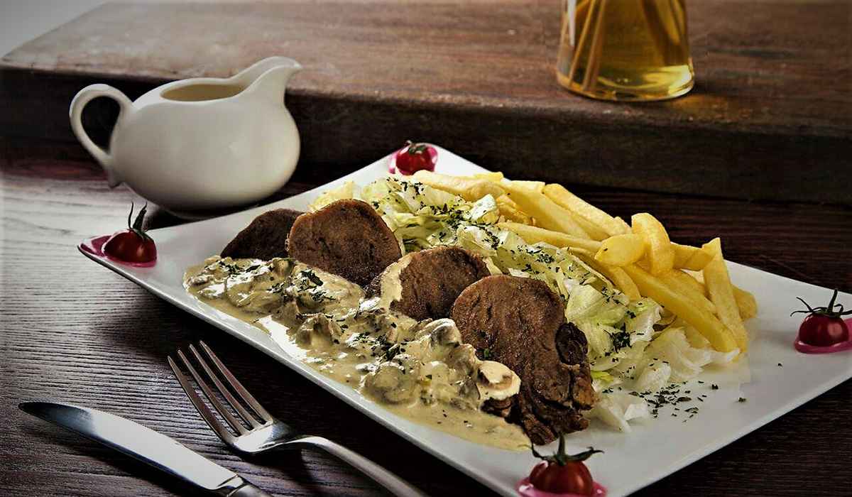 خوراک زبان با سس بشامل