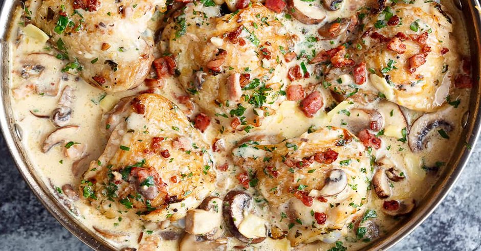 طرز تهیه خوراک مرغ و قارچ با خامه